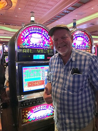 the willy wonka slot machine