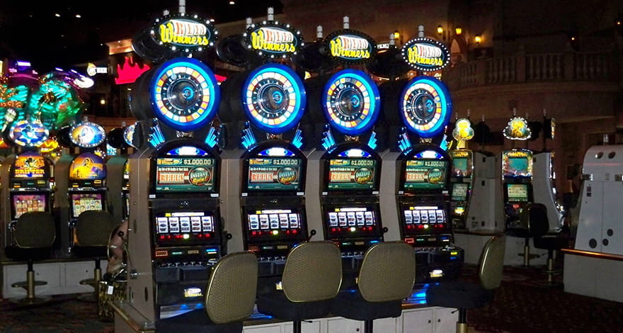 w casino slots